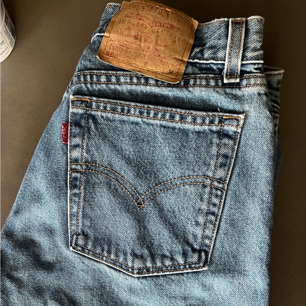 Vintage Levi’s 560 loose fit, straight leg size 30x30